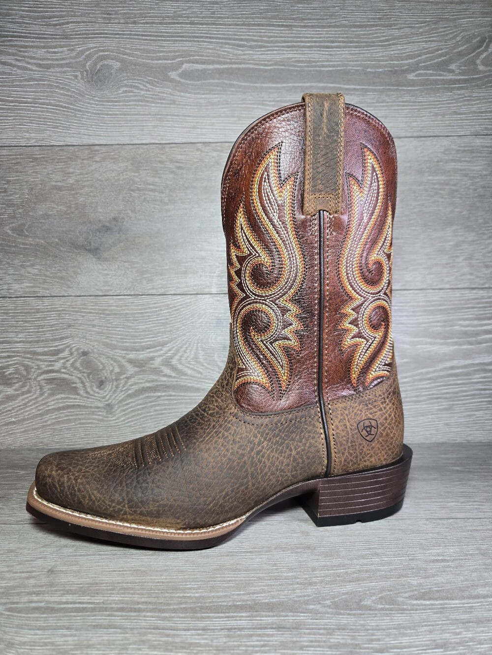 Ariat Men’s Stonebrook Performance Western Boots. Size 9 EE Wide New In Box